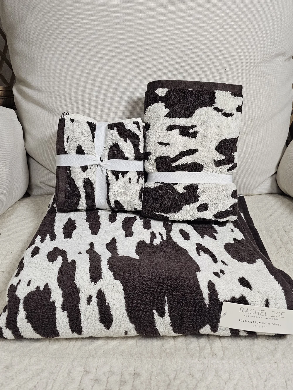 Rachel Zoe Black & White Cow Print Towel Set Of 7 Pc 100% Cotton